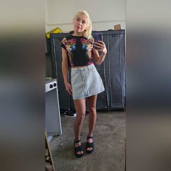 Light blue denim mini skirt - Picture 1 of 1